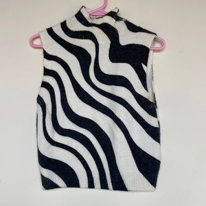 ZARA | sleeveless turtle neck | medium